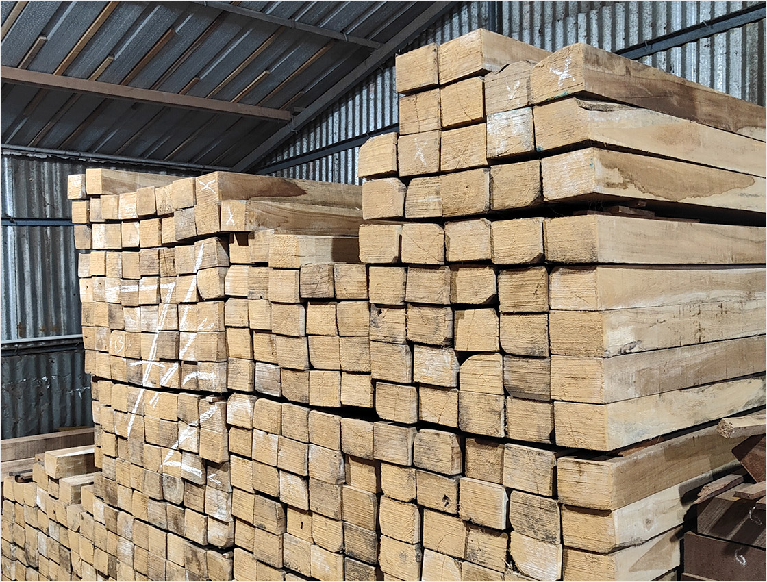 Teak Wood in Kanchipuram